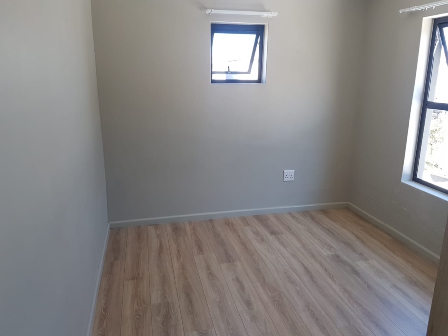 To Let 3 Bedroom Property for Rent in Parklands North Western Cape